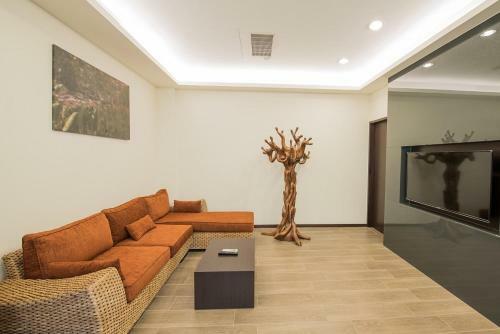 Shangri Longluan Lake One B&B