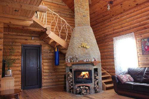 Log Cabin