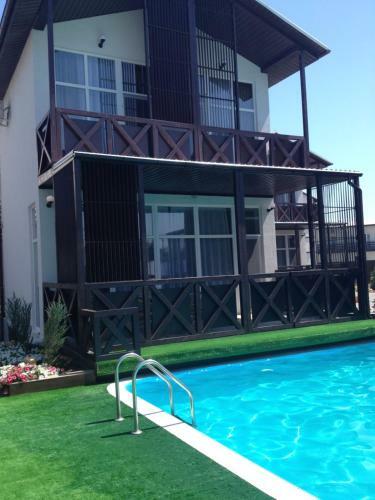 Hotel Azov Le Chalet