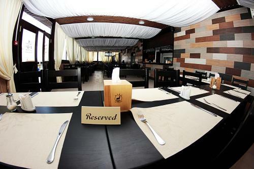 Hotel Azov Le Chalet