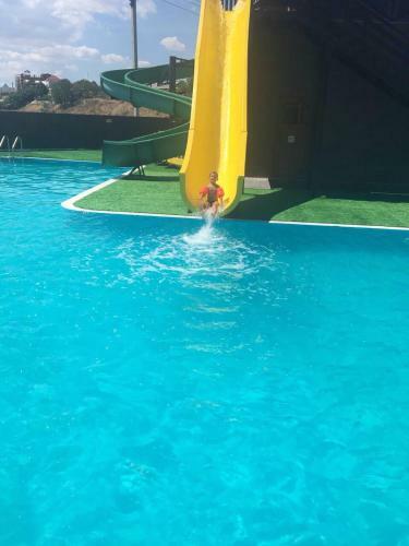 Hotel Azov Le Chalet