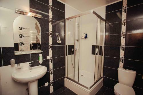 Molex Apartments