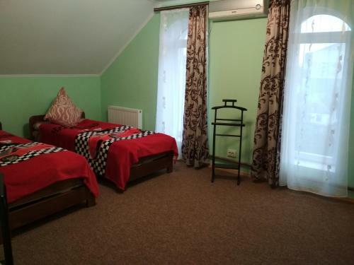 Hostal Oselya Guest House