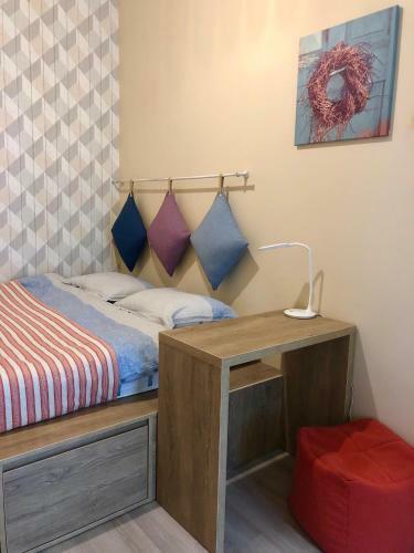 Honey Apartment With Balcony