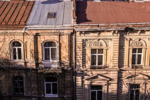 Valentine Apartment