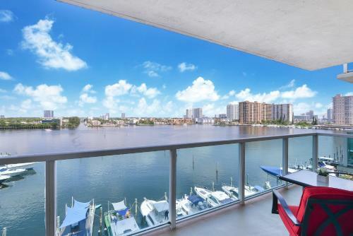 Modern Apartments At Sunny Isles Beach