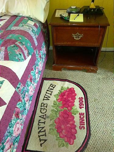Motel Colonial Inn Extended Stay