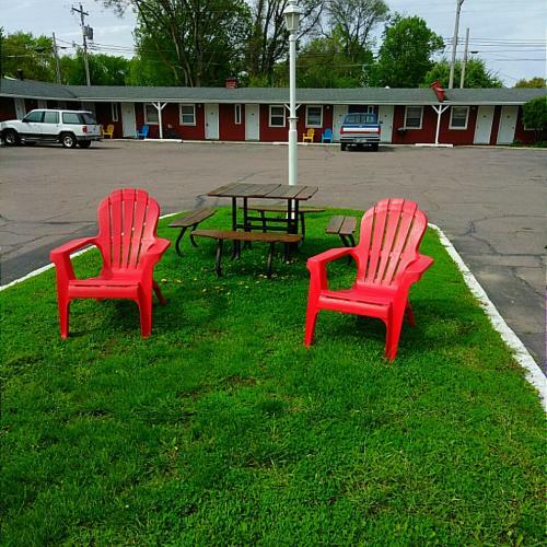 Motel Colonial Inn Extended Stay