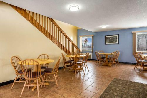 Hotel Rodeway Inn