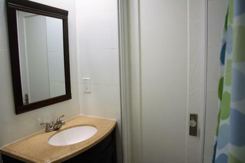 Hotel Palm Grove Inn