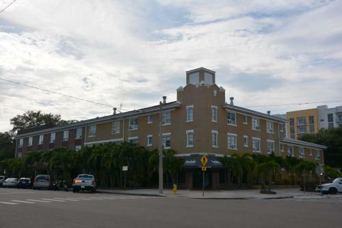 Hotel Palm Grove Inn