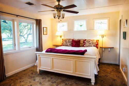 Posada Rose Hill Manor . Aaa Four Diamond Inn