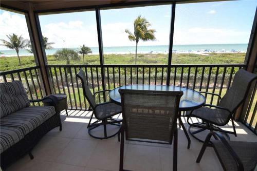 Apartamento East Gulf Condo #1122