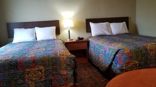 Quick Stop Motel & Market