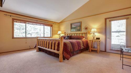 Hoodoo 7 Four-bedroom Home
