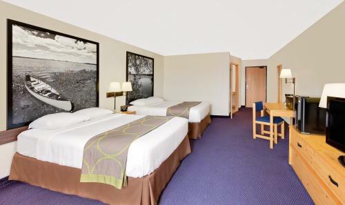 Hotel Super 8 By Wyndham St. James