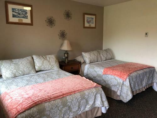 Bird Creek Motel