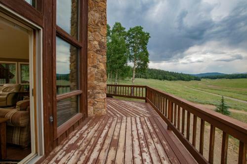 Ponderosa Lodge