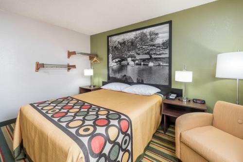 Hotel Super 8 By Wyndham Bloomington