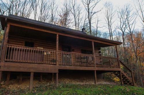 Pine Creek - Hocking Hills Cabin
