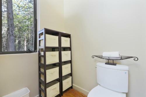 Architect's Redwood Rings Retreat