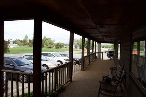 Sheldon's Motel And Restaurant
