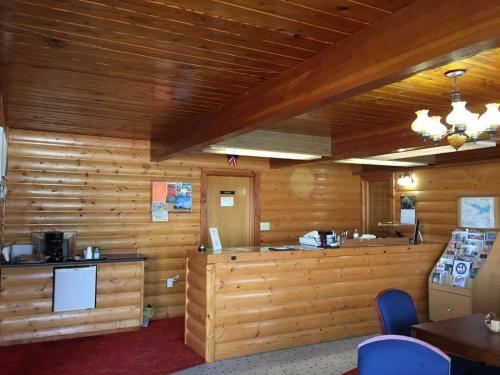 Western Holiday Motel