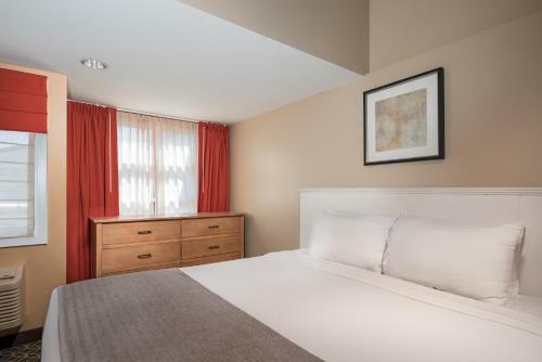 Hotel Westport Inn