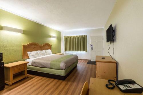 Hotel Motel 6 Huntington