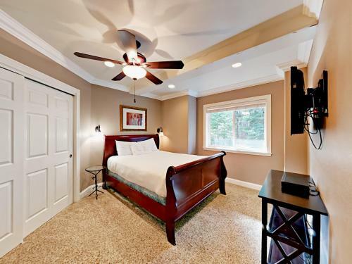 2285 Del Norte South Home