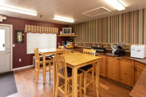 The Kingsley Motel