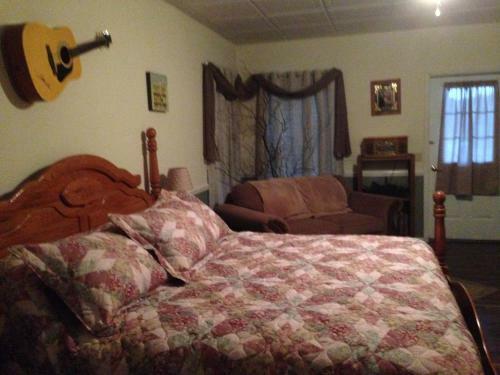Bed & Breakfast Swan Song Inn