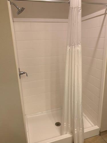 Grandstay Hotel & Suites