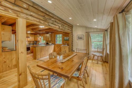 Log Cabin Living