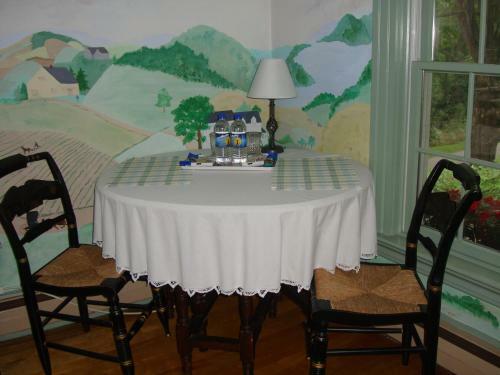 Maguire House Bed And Breakfast