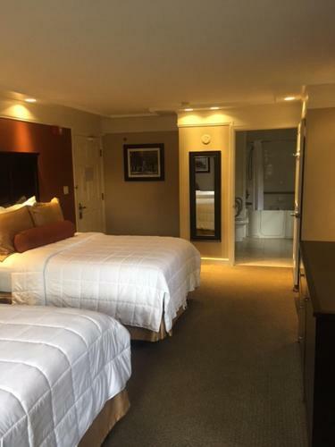Hotel Kenyon Inn & Restaurant