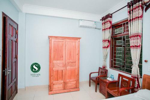 Bed & Breakfast Nhat Son Guesthouse
