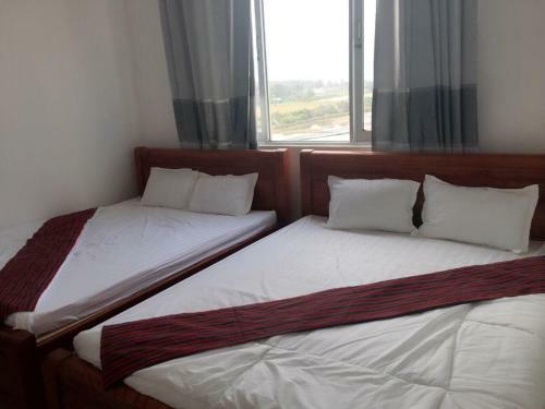 Light Hotel