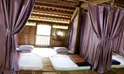 B?n ?i Homestay