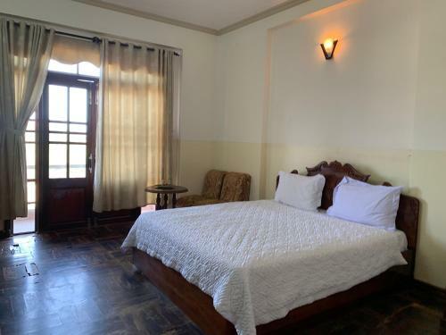 Oyo 1002 Champa Lang Co Hotel