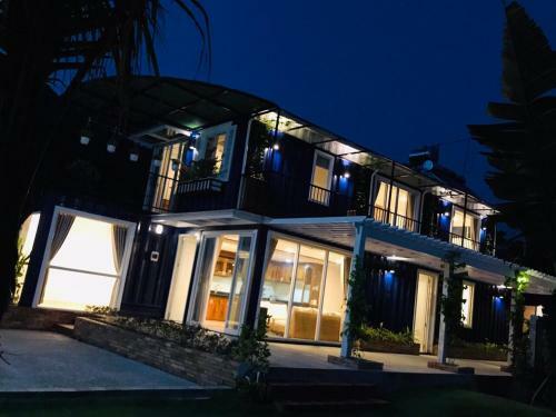 Villa Container House