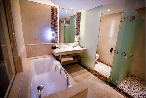 The Mira Central Park Hotel