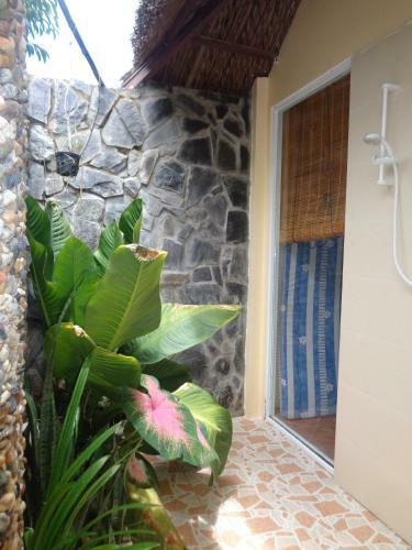 Hostal Ninila Fruit Farm Bungalow