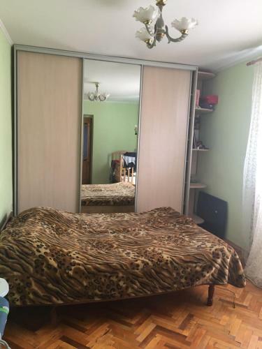 Apartment On Lakoba 60