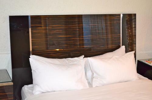 Hostal Mogwase Guesthouse