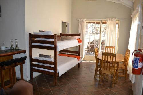 Hostal Shumba Valley Guest Farm