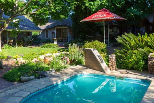 Hostal Morning Glory Cottages