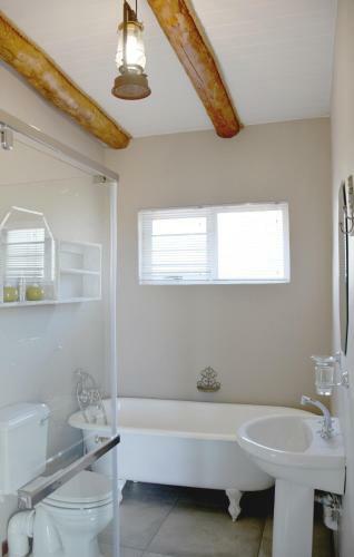 Hostal Dennehof Farm Guesthouse