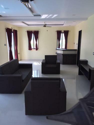 Villa 3bhk AC Bungalow With Swimming Pool White House!