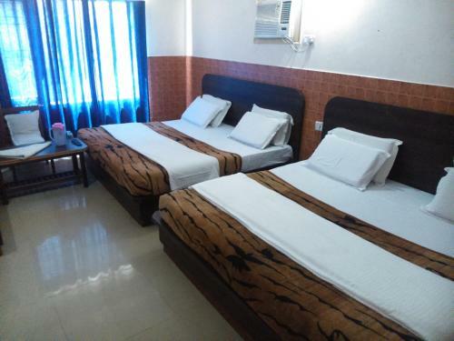 Hotel Today, Katra